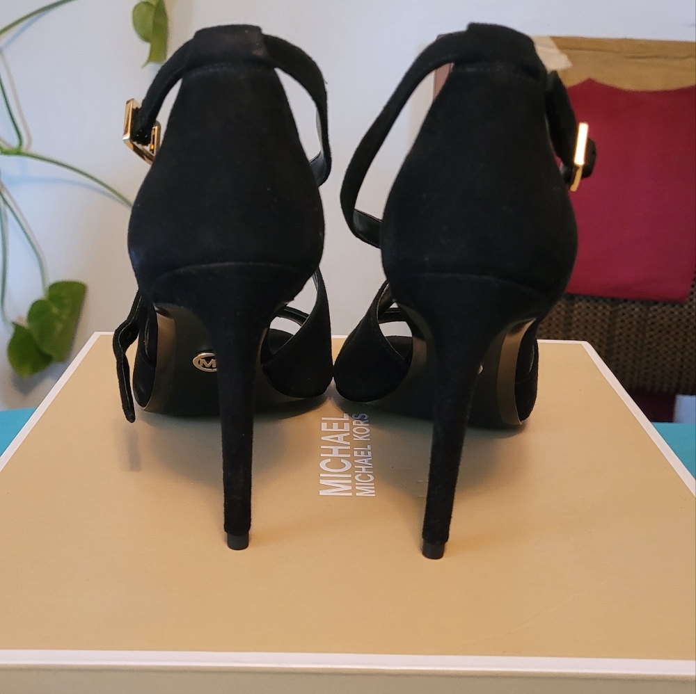 Michael Kors black suede sandals. - Picture 4 of 5